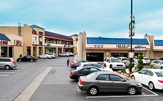 Seasons Place Shopping Center 